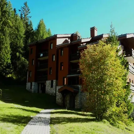 Beautiful Terrace 1800 La Plagne